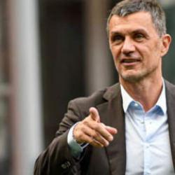 Efsane isme milli g&ouml;rev! Futbolun başına ge&ccedil;ti