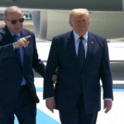 Erdoğan, Trump'ı Ankara'da karşıladı! Samimi anlar kameralara yansıdı