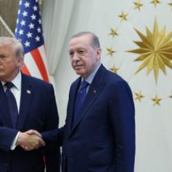 Erdoğan ve Trump g&ouml;r&uuml;şmesinde beden dili şifresi: Kravatı dahi gizli mesaj taşıyor!
