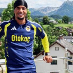 Fenerbah&ccedil;e antrenmanında İsmail Kartal'a &ouml;ğrencisinden tam not