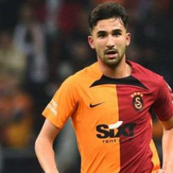 Galatasaray'ın eski stoperi S&uuml;per Lig'e d&ouml;nd&uuml;!