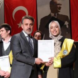 Başkan Vekili Şahin Biba&rsquo;dan gen&ccedil; mimarlara tavsiye