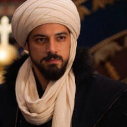Kuruluş Orhan'ın yıldızı Aras'la el sıkıştı! Yeni rol&uuml; şaşırttı