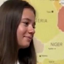 LGS birincisi Zeynep Erensoy, başarısının sırrını anlattı: D&uuml;şt&uuml;ğ&uuml;n&uuml;zde pes etmeyin