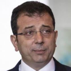 Mahkeme başkanını tehdit eden İmamoğlu, salondan &ccedil;ıkarıldı