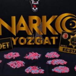 Narkotikten zehir sevkiyatına darbe: 985 adet ecstasy hap ele ge&ccedil;irildi!