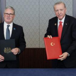 T&uuml;rkiye ile İngiltere arasında savunma anlaşması