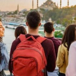 T&uuml;rkiye'nin gen&ccedil; n&uuml;fusu 117 &uuml;lkeyi geride bıraktı! Avrupa'da zirvede