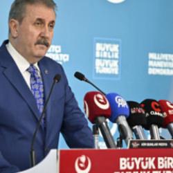 BBP lideri Destici'den NATO Zirvesi paylaşımı: Cumhurbaşkanımız Erdoğan'ı tebrik ediyoruz