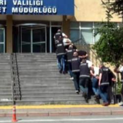 Yapay zekalı sınav sahteciliğine 6 ilde operasyon: 20 g&ouml;zaltı