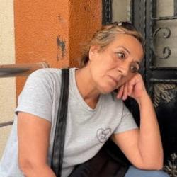 Dertli dertli 14 saat oturan kadın: Karşı &ccedil;ıkan y&ouml;netim