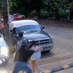 Feci kaza saniyelerle atlatıldı, işte y&uuml;reklerin ağza geldiği o anlar...