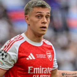 İstanbul'a geleceği iddia edilmişti! Trossard cephesinden Beşiktaş a&ccedil;ıklaması