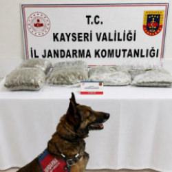 Kayseri&rsquo;de uyuşturucu sevkiyatına jandarma engeli!