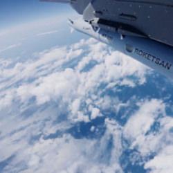 KIZILELMA&rsquo;dan tarihi atış! 120 km &ouml;teden s&uuml;personik f&uuml;ze ile tam isabet