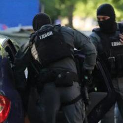 Komşuda alarm: Cumhurbaşkanlığı binası bile boşaltıldı!