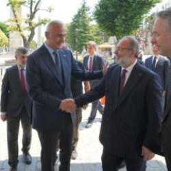 K&uuml;lt&uuml;r ve Turizm Bakanı Ersoy, Prof. Dr. Mehmet G&ouml;rmez ile bir araya geldi
