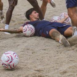 Kumda başlayan Trabzonspor idmanı denizde bitti
