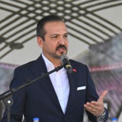 K&uuml;rşad Zorlu'dan Van'da T&uuml;rk d&uuml;nyasına birlik ve ter&ouml;rs&uuml;z T&uuml;rkiye mesajı