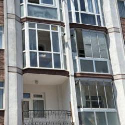 K&ouml;t&uuml; koku korkun&ccedil; ger&ccedil;eği ortaya &ccedil;ıkardı: Ablasının cesediyle 1 hafta yaşamış!