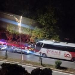 Polis aracına &ccedil;arpan yolcu otob&uuml;s&uuml;n&uuml;n şof&ouml;r&uuml; alkoll&uuml; &ccedil;ıktı!