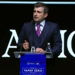 Sel&ccedil;uk Bayraktar'ın konuşması yeniden g&uuml;ndem oldu: Modern d&uuml;nyanın g&ouml;n&uuml;ll&uuml; k&ouml;lelik fermanı