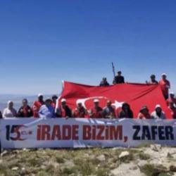 Sivas'ta 15 Temmuz i&ccedil;in zirveye tırmandılar