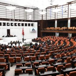 Ter&ouml;rs&uuml;z T&uuml;rkiye yasası hazırlığı! AK Parti ve DEM Parti heyetleri g&ouml;r&uuml;şt&uuml;
