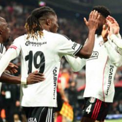 Trossard transferi Beşiktaş'ın eski yıldızını &ccedil;ıldırttı! Sosyal medyada g&uuml;ndem olan cevap