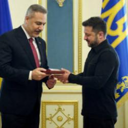 Ukrayna'dan T&uuml;rkiye'ye 'olağan&uuml;st&uuml;' &ouml;d&uuml;l! Zelenskiy, Bakan Fidan'a tevcih etti