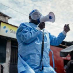 Ebola KDC'de  2 bin 423 can aldı