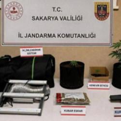 Sakarya'da uyuşturucu operasyonu: 2 tutuklama