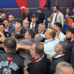 S&uuml;per Lig ekibinde başkanlık se&ccedil;iminde yumruklar havada u&ccedil;uştu