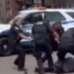 ABD'de polis dehşeti! Siyahi ş&uuml;pheliyi başından vurarak &ouml;ld&uuml;rd&uuml;