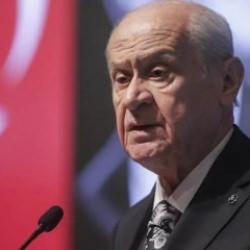 Bah&ccedil;eli, A Milli Kadın Voleybol Takımı'nı tebrik etti