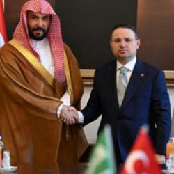 Bakan G&uuml;rlek, Suudi mevkidaşı ile g&ouml;r&uuml;şt&uuml;