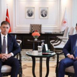 Bakan Kurum: Yerel y&ouml;netimlerimizle &ccedil;alışmayı s&uuml;rd&uuml;receğiz