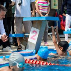 Bursa'da yatırımlar hız kesmiyor! Binlerce &ccedil;ocuk sporla buluştu