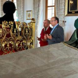 Bursa'nın manevi şahsiyetlerinden &Uuml;ft&acirc;de Hazretleri kabri başında yad edildi