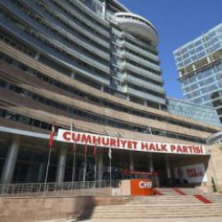 CHP İstanbul İl Başkanlığı'nda 7 il&ccedil;e başkanı g&ouml;revden alındı