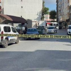 Esenyurt'ta kanlı pusu: 2 kişi silahla vuruldu