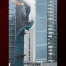 Hong Kong'da dev iskele kağıt gibi yıkıldı: O anlar kamerada