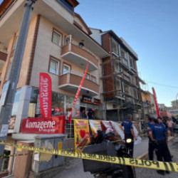 İnşaat iskelesinden d&uuml;şen iş&ccedil;i &ouml;ld&uuml;