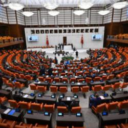 Meclis'te kritik hafta! &Uuml;niversite affı geliyor, 18 yaş altı su&ccedil;lulara cezalar artıyor