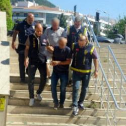 Muğla'da &ccedil;ok konuşulan parke hırsızlığı! Ş&uuml;phelinin kimliği dikkat &ccedil;ekti 
