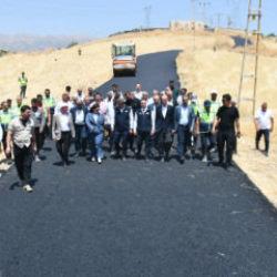 Şırnak'ta 150 kilometrelik k&ouml;y yolu asfaltlama seferberliği başladı