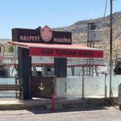 Tekne &uuml;creti tartışması kanlı bitti: 1&rsquo;i ağır 3 yaralı