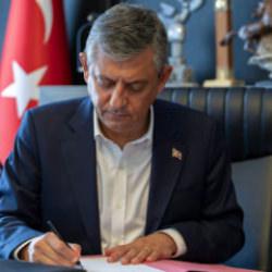 Yeni Parti'nin logosu ortaya &ccedil;ıktı