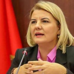 Bir skandal daha! Fatma Kaplan H&uuml;rriyet'in 'Kilolu &ccedil;ıktım' kaprisi 800 bin liraya patladı