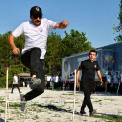 Afetlere karşı omuz omuza: Konya'da 3 bini aşkın g&ouml;n&uuml;ll&uuml; itfaiyeci yetişti